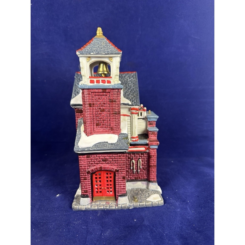 Lemax Christmas Village Ashton Engine Company No. 1 Winter Glen Fire 2001 - Picture 10 of 15